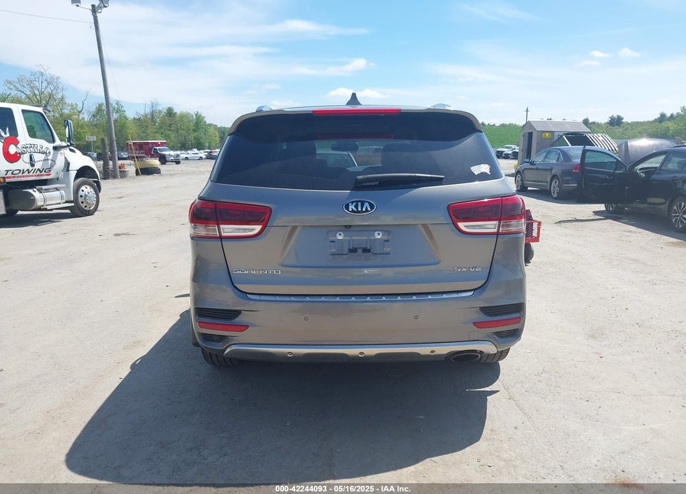 2017 KIA SORENTO 3.3L SX VIN: 5XYPKDA56HG242677
