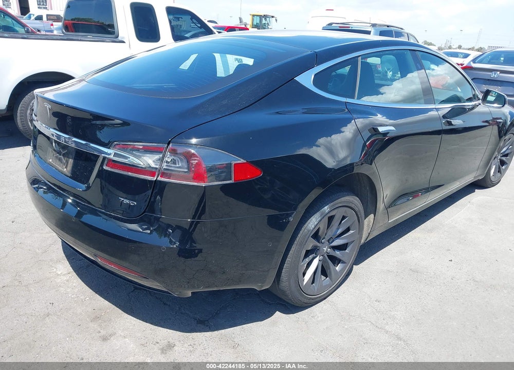 2018 TESLA MODEL S VIN: 5YJSA1E25JF292480