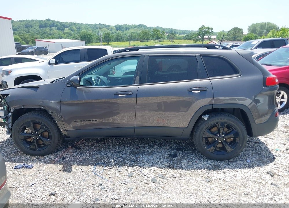 2018 JEEP CHEROKEE LATITUDE 4X4 VIN: 1C4PJMCB8JD568944