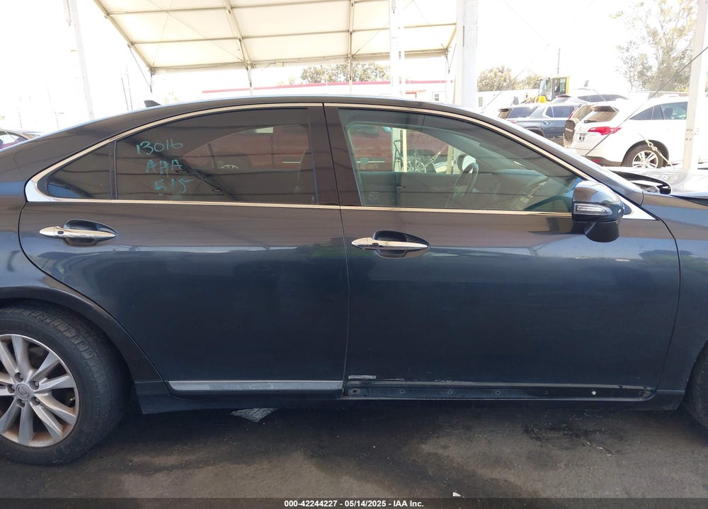2011 LEXUS ES 350 VIN: JTHBK1EG9B2459550