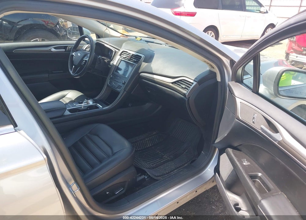2020 FORD FUSION VIN: 3FA6P0CDXLR196124