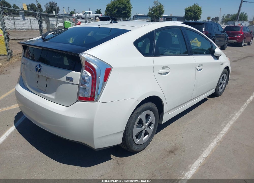 2013 TOYOTA PRIUS VIN: JTDKN3DU6D0352580
