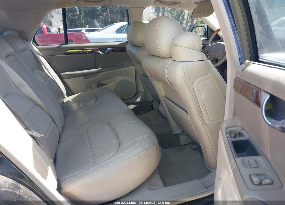 2002 CADILLAC DEVILLE DTS VIN: 1G6KF579X2U134554