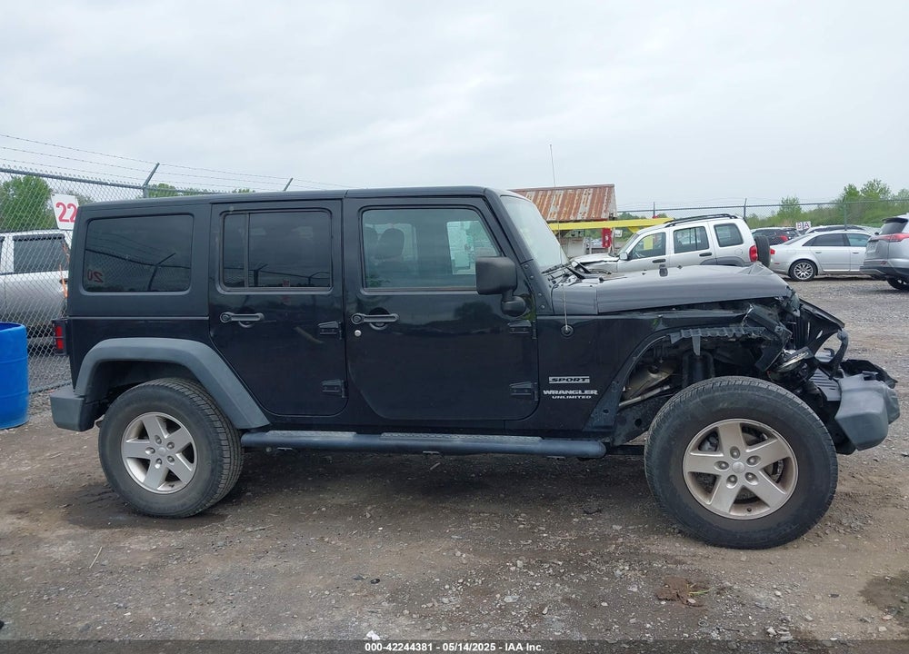 2014 JEEP WRANGLER UNLIMITED SPORT VIN: 1C4HJWDG9EL268853