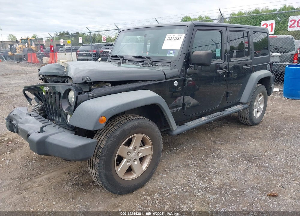 2014 JEEP WRANGLER UNLIMITED SPORT VIN: 1C4HJWDG9EL268853