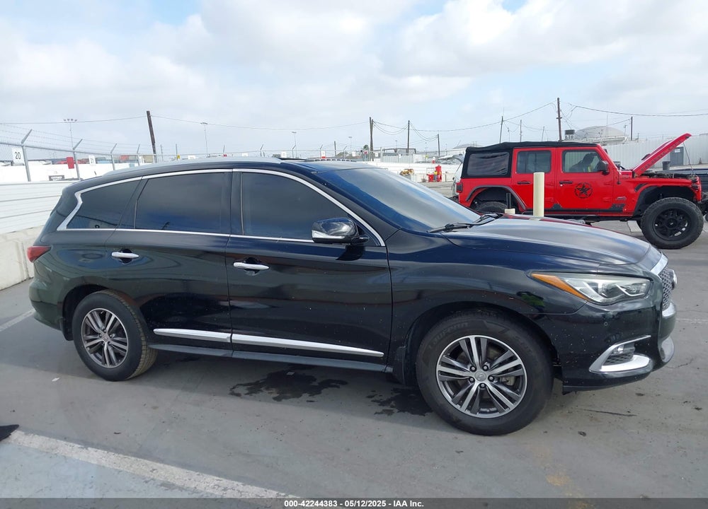 2016 INFINITI QX60 VIN: 5N1AL0MN8GC502325