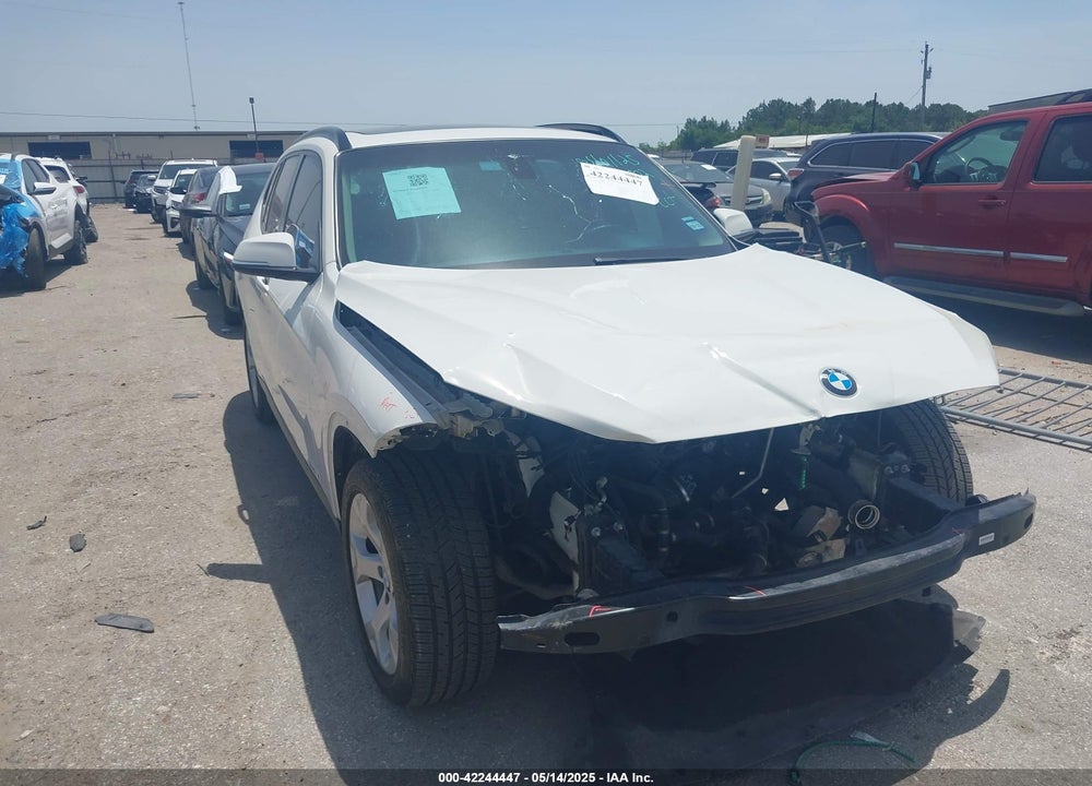 2015 BMW X1 SDRIVE28I VIN: WBAVM1C51FV317351