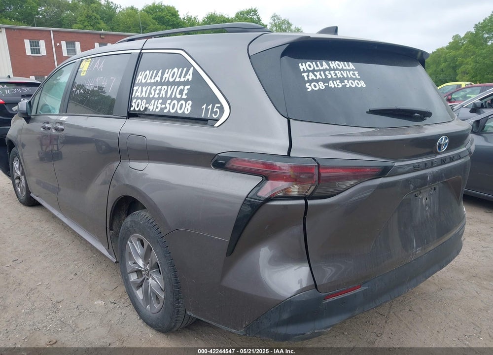 2023 TOYOTA SIENNA LE VIN: 5TDKRKEC6PS157035
