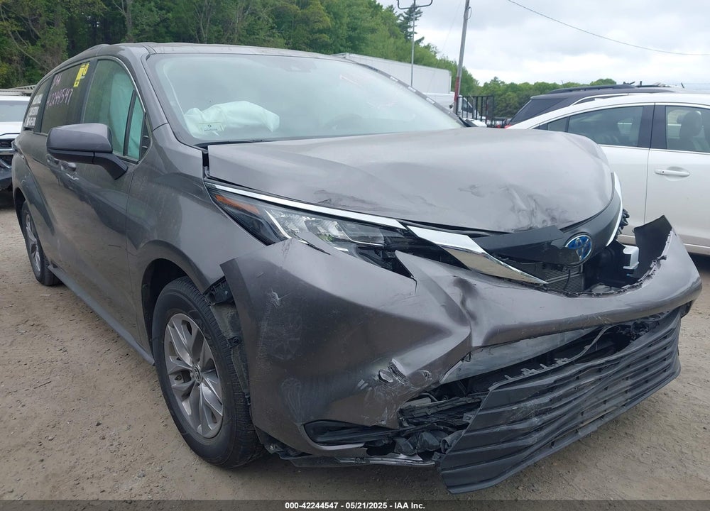 2023 TOYOTA SIENNA LE VIN: 5TDKRKEC6PS157035