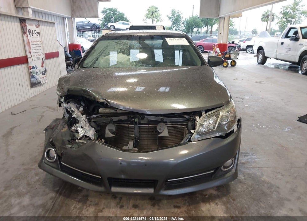 2014 TOYOTA CAMRY SE VIN: 4T1BF1FKXEU852566