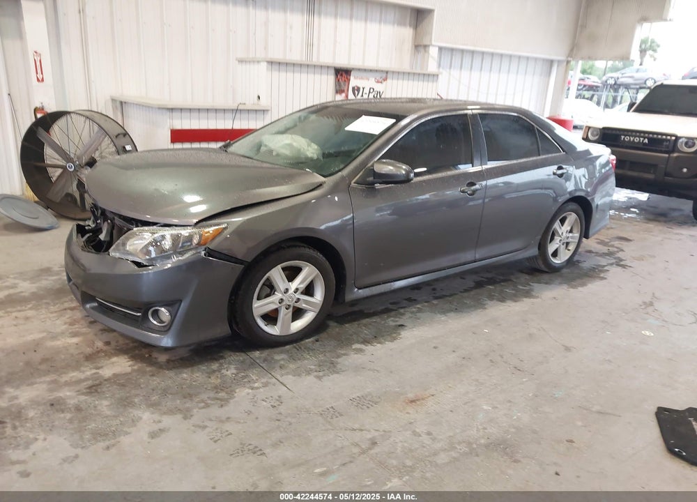 2014 TOYOTA CAMRY SE VIN: 4T1BF1FKXEU852566
