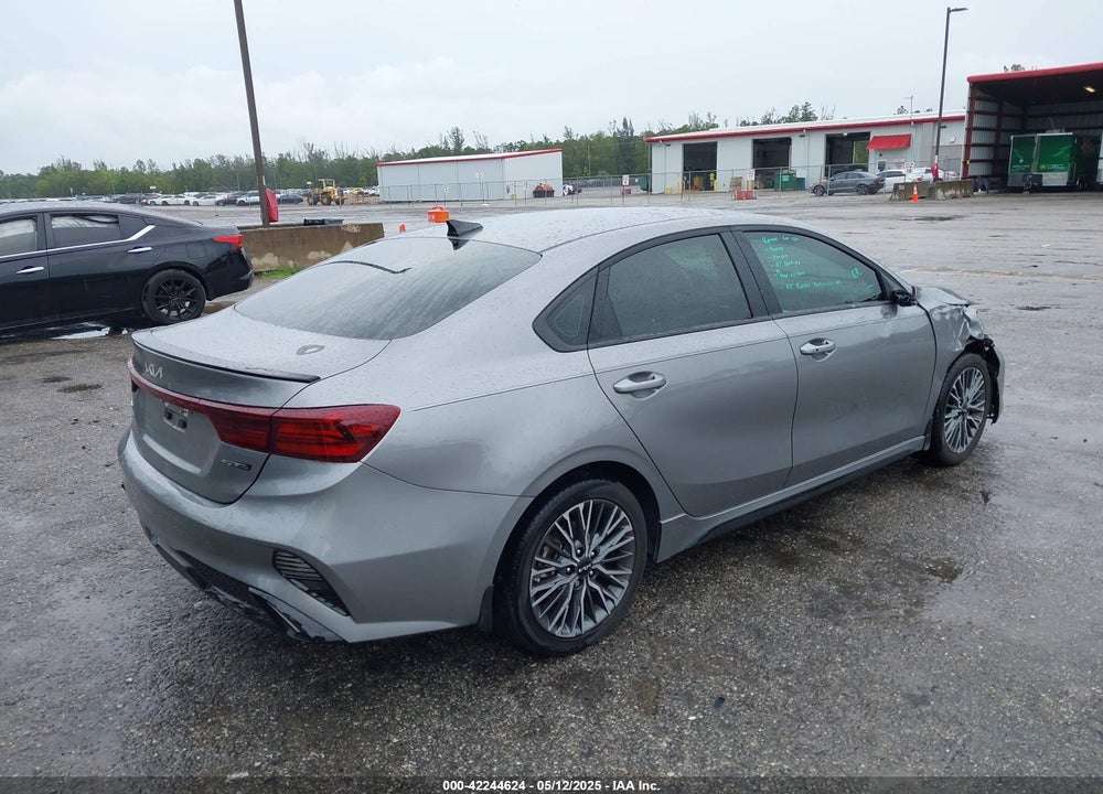 2024 KIA FORTE GT LINE VIN: 3KPF54AD8RE828578
