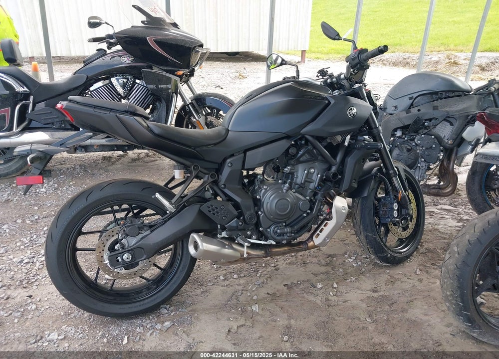 2025 YAMAHA MTN690 VIN: JYARM48E4SA001356