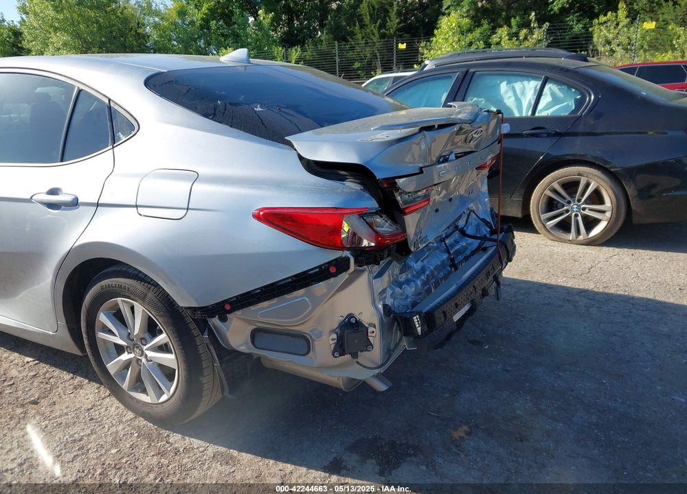 2025 TOYOTA CAMRY LE VIN: 4T1DAACK9SU560009