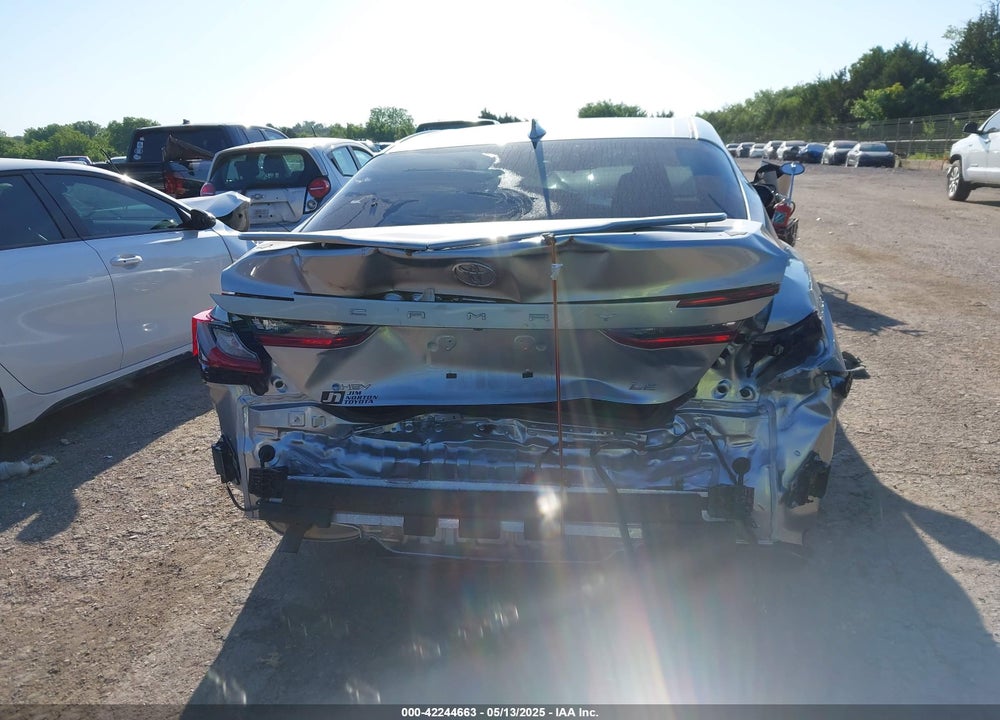 2025 TOYOTA CAMRY LE VIN: 4T1DAACK9SU560009