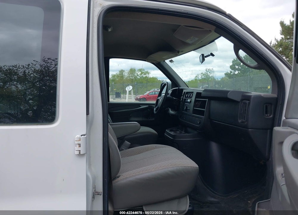 2011 GMC SAVANA 3500 WORK VAN VIN: 1GTZ7UCG9B1105958