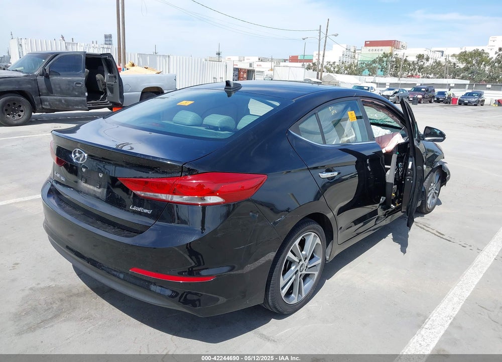 2017 HYUNDAI ELANTRA VIN: KMHD84LF6HU160174