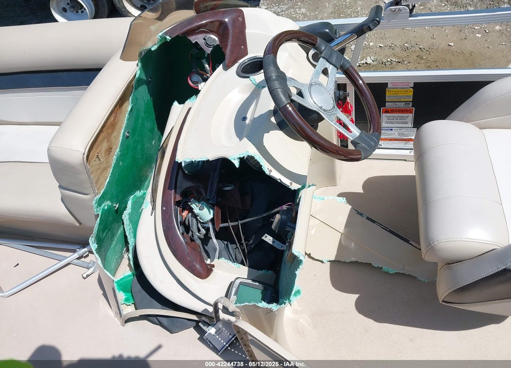 2011 BENNINGTON MARINE 20SL VIN: 5A4JM3T15K2010614