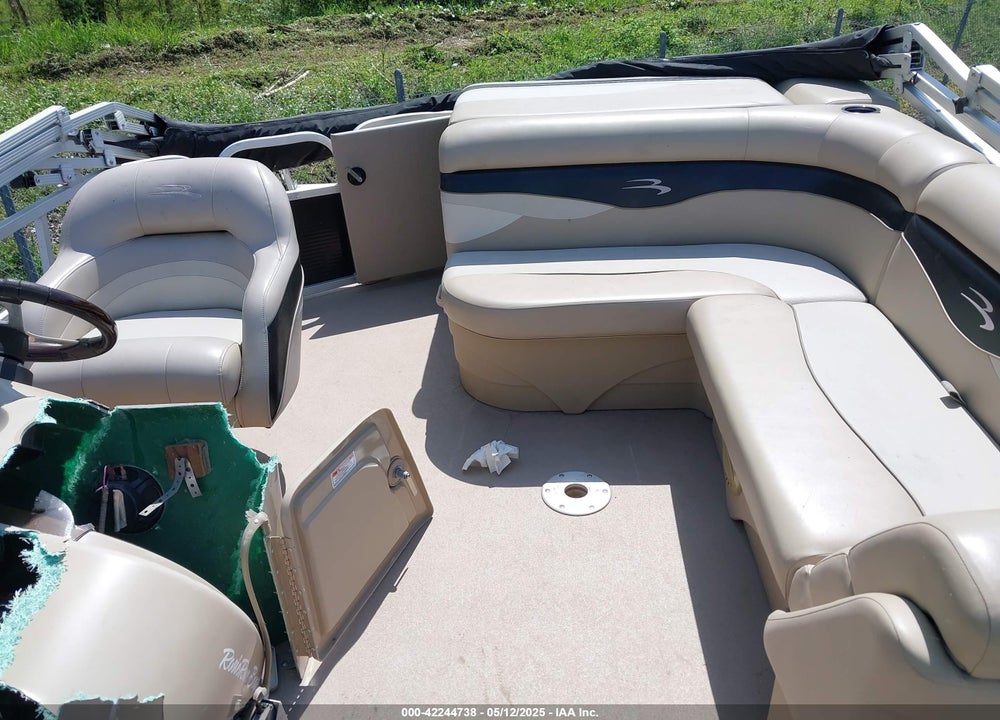 2011 BENNINGTON MARINE 20SL VIN: 5A4JM3T15K2010614