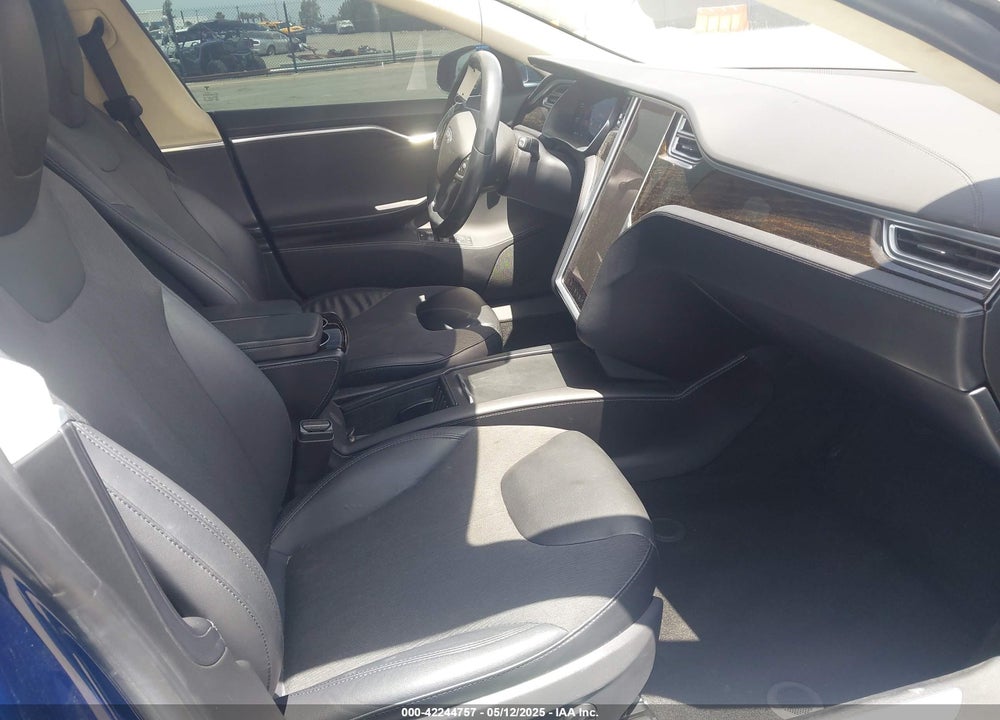 2016 TESLA MODEL S VIN: 5YJSA1E19GF156501