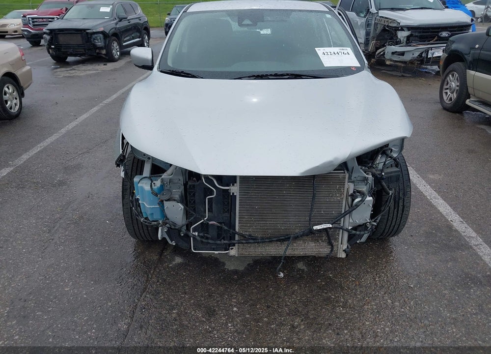 2021 NISSAN ROGUE SPORT VIN: JN1BJ1AW3MW665169