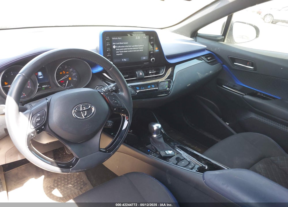 2021 TOYOTA C-HR XLE VIN: NMTKHMBX3MR123683