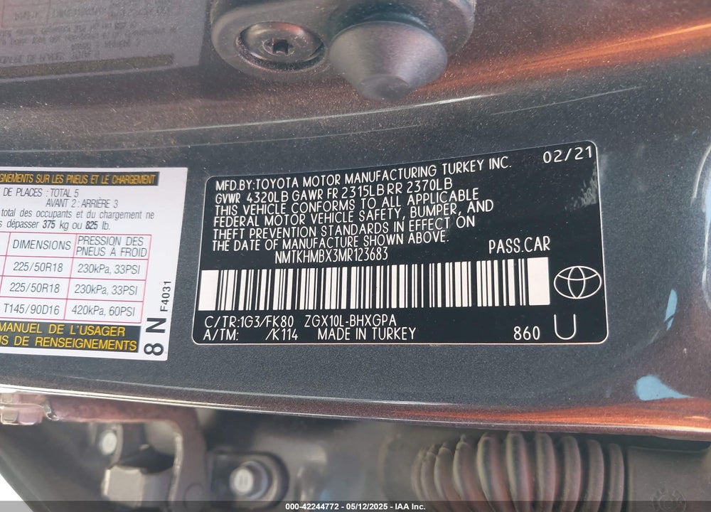 2021 TOYOTA C-HR XLE VIN: NMTKHMBX3MR123683
