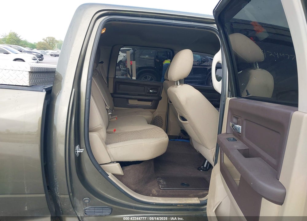 2012 RAM 1500 VIN: 1C6RD7LT5CS145917