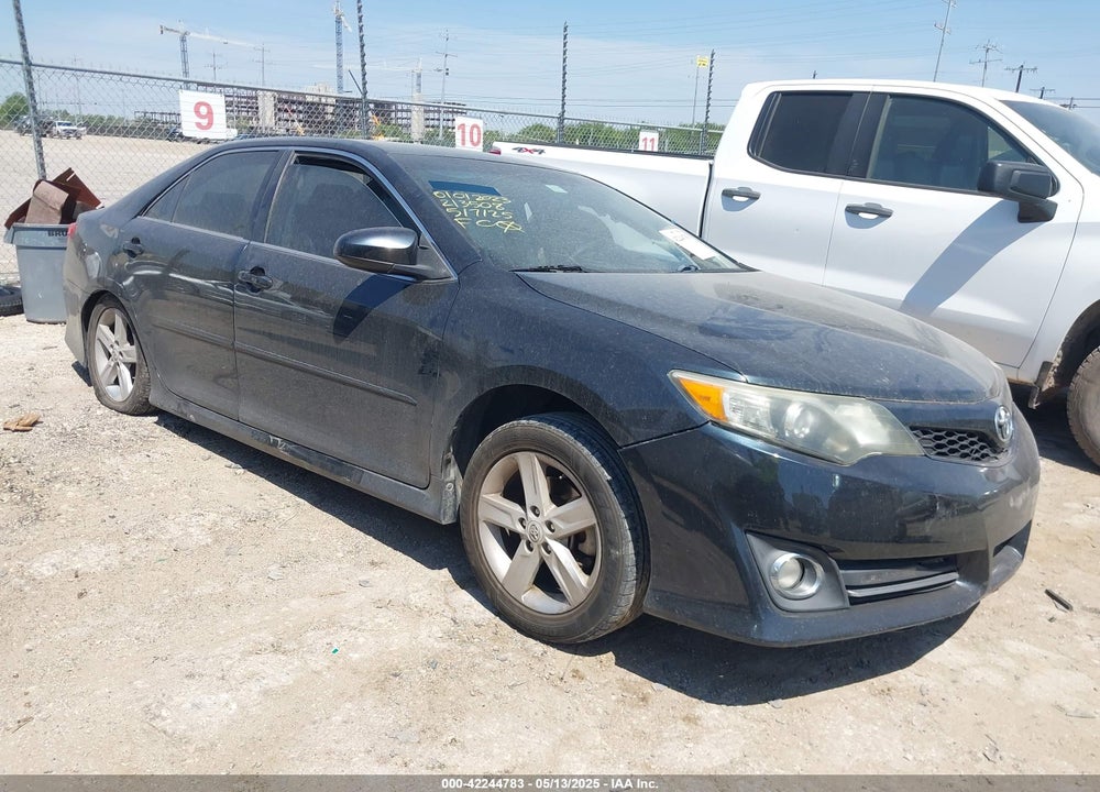 2013 TOYOTA CAMRY SE VIN: 4T1BF1FK3DU213508