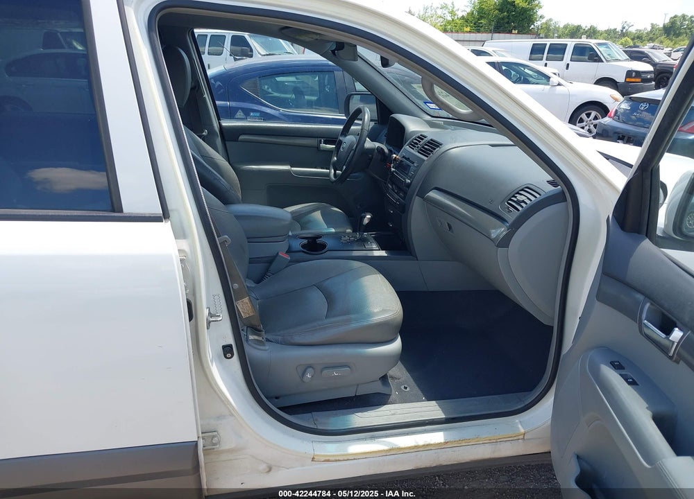 2009 KIA BORREGO EX V6 VIN: KNDJJ741295031117