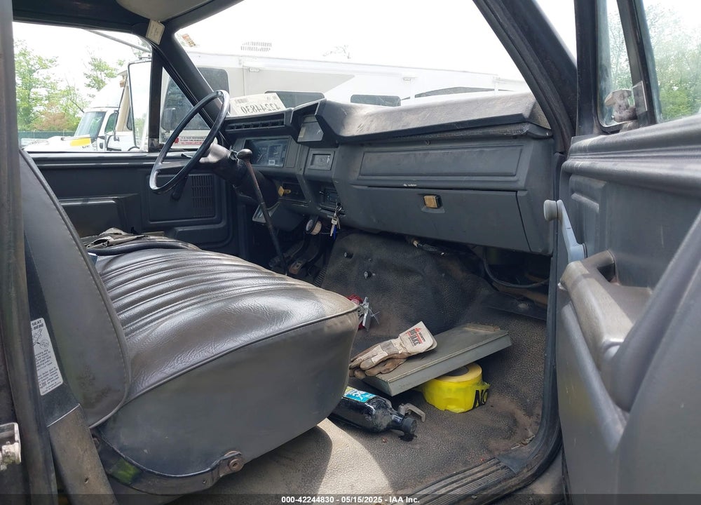 1994 FORD F600 F VIN: 1FDNK64C1RVA04528