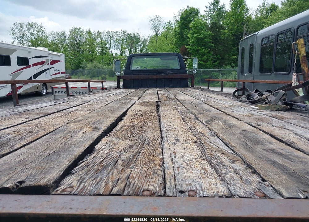 1994 FORD F600 F VIN: 1FDNK64C1RVA04528