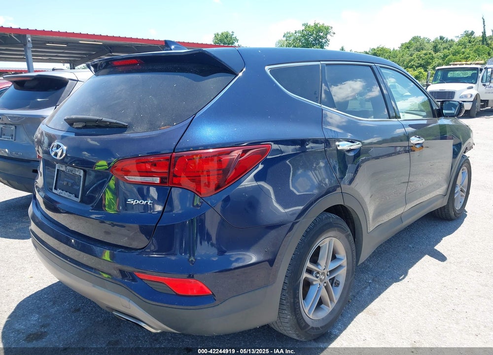 2017 HYUNDAI SANTA FE VIN: 5XYZT3LB7HG435519