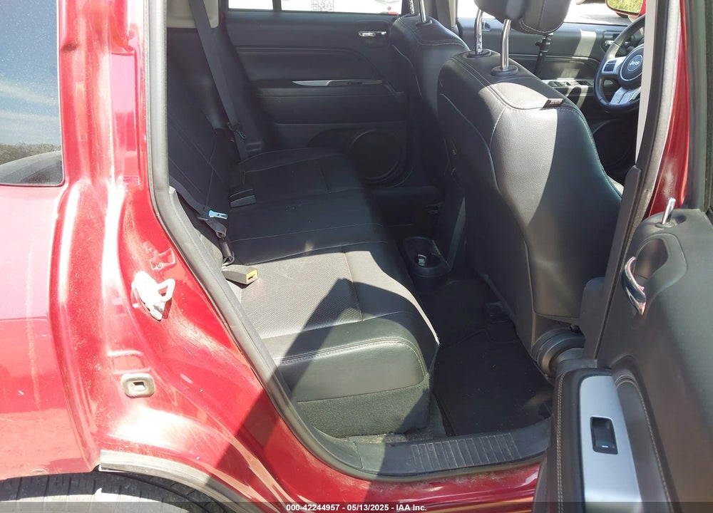 2016 JEEP COMPASS VIN: 1C4NJDEB7GD775631