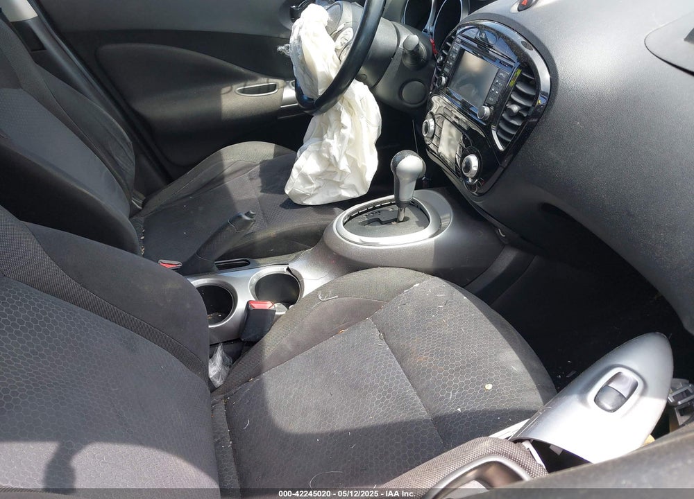 2015 NISSAN JUKE VIN: JN8AF5MVXFT550503