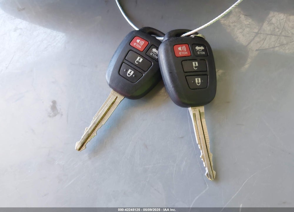 2019 TOYOTA COROLLA LE VIN: 2T1BURHE6KC223699