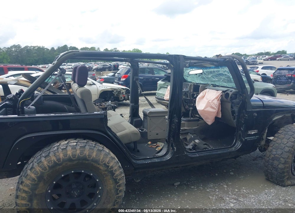 2008 JEEP WRANGLER UNLIMITED SAHARA VIN: 1J4GA59138L501621
