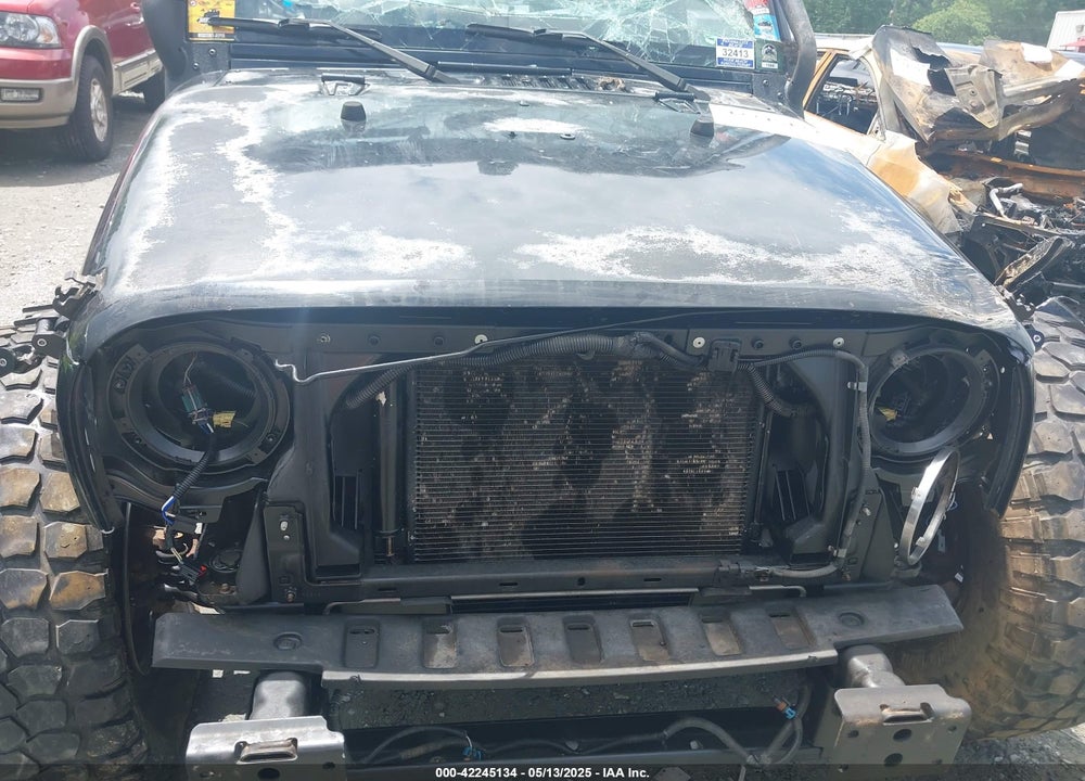 2008 JEEP WRANGLER UNLIMITED SAHARA VIN: 1J4GA59138L501621