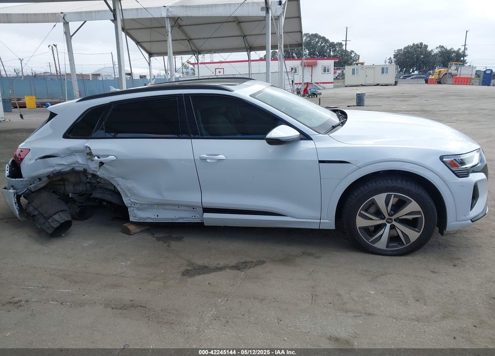 2024 AUDI Q8 E-TRON VIN: WA14AAGE5RB012744