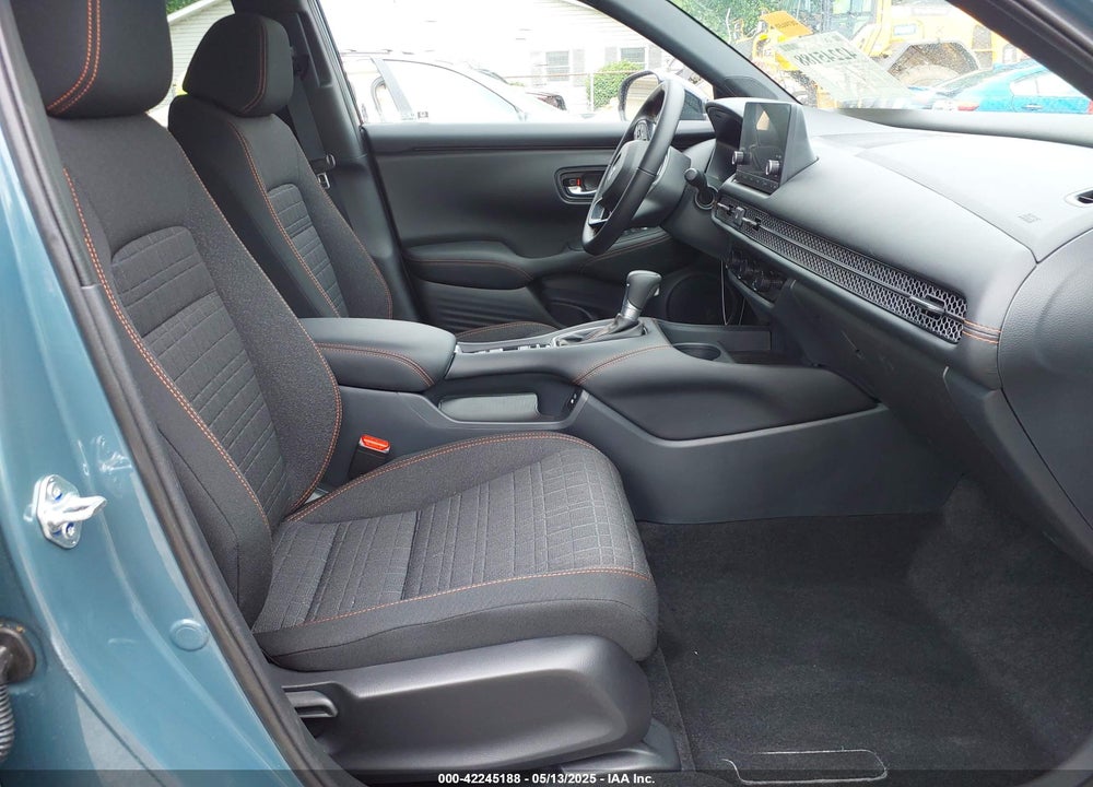 2025 HONDA HR-V VIN: 3CZRZ2H55SM786767