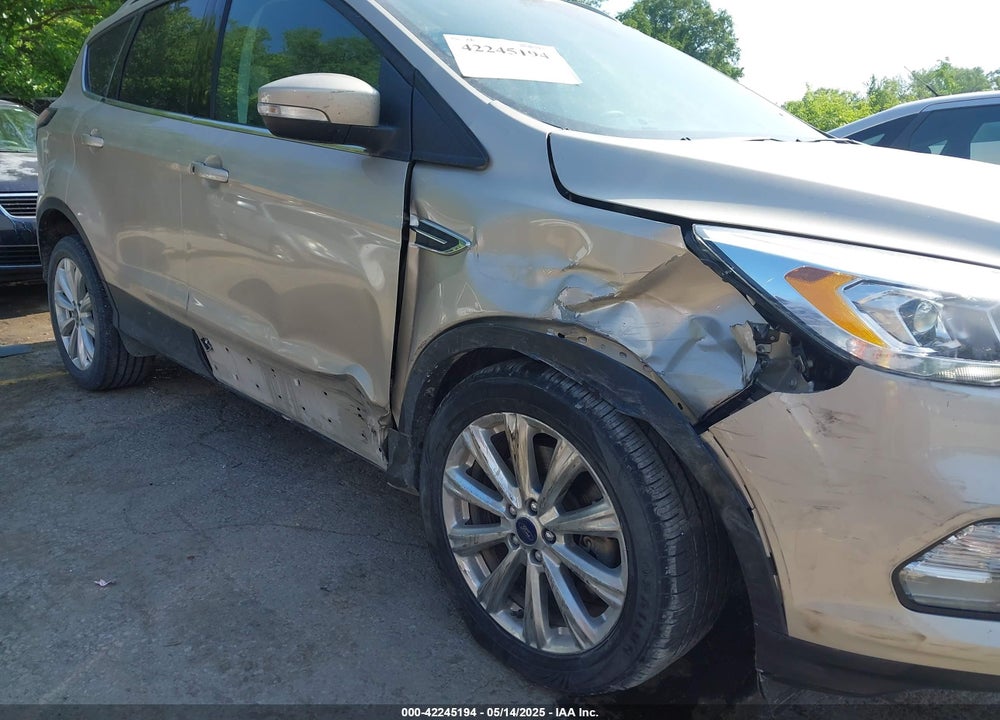2017 FORD ESCAPE VIN: 1FMCU9JD8HUA49471