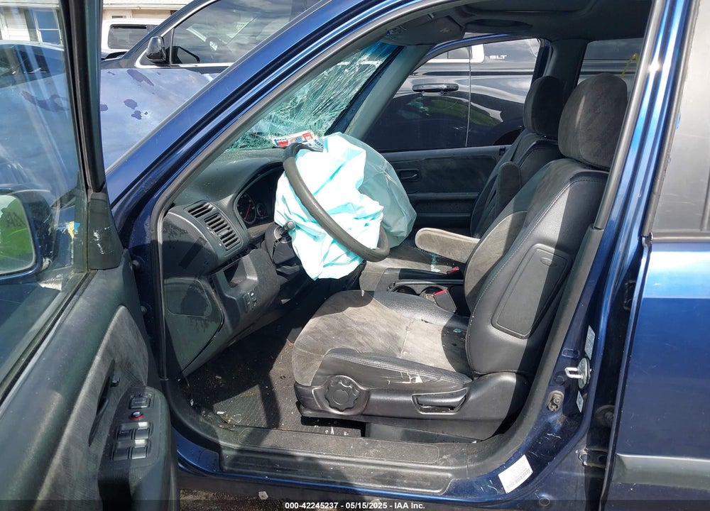2002 HONDA CR-V EX VIN: JHLRD78852C002846