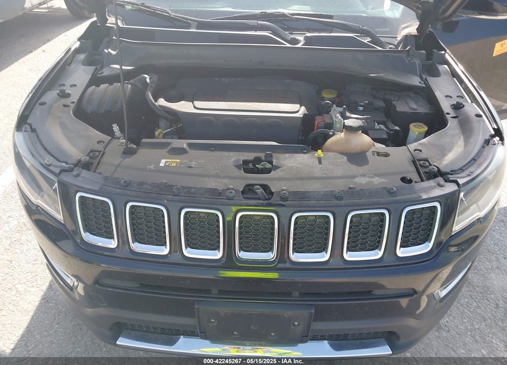 2018 JEEP COMPASS VIN: 3C4NJDCB2JT135492