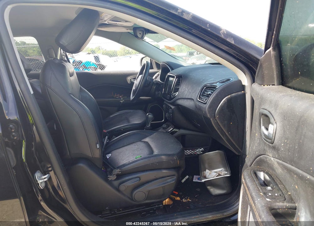 2018 JEEP COMPASS VIN: 3C4NJDCB2JT135492