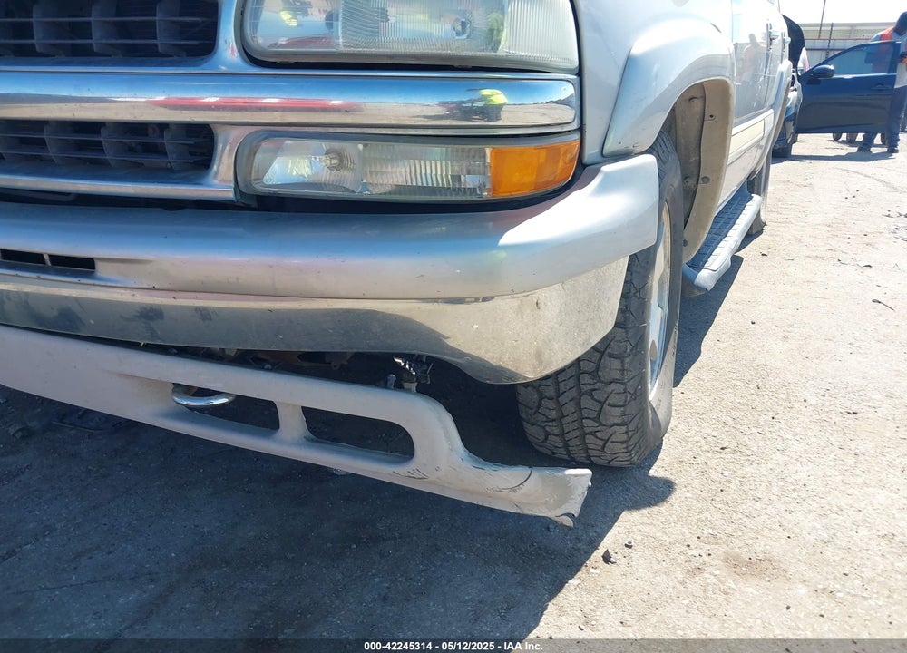 2004 CHEVROLET TAHOE LT VIN: 1GNEC13Z54R268368