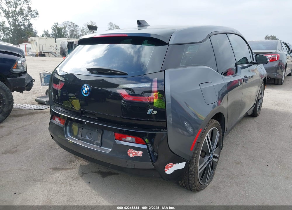 2017 BMW I3 94 AH W/RANGE EXTENDER VIN: WBY1Z8C32HV892344