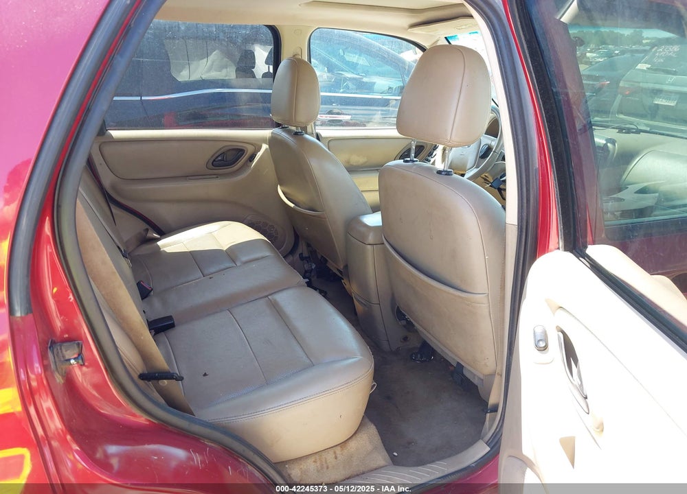 2006 FORD ESCAPE VIN: 1FMCU04116KA47826