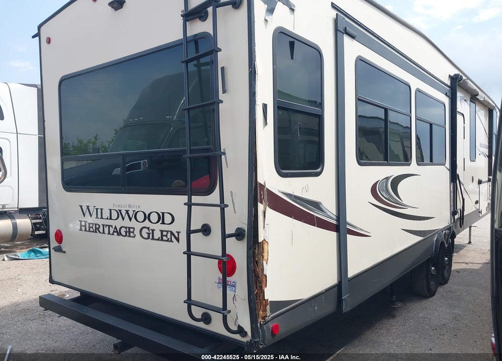 2020 FOREST RIVER HERITAGE GLEN WILDWOOD M-338BAR VIN: 4X4FWBK28LV703642