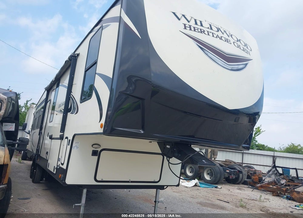 2020 FOREST RIVER HERITAGE GLEN WILDWOOD M-338BAR VIN: 4X4FWBK28LV703642