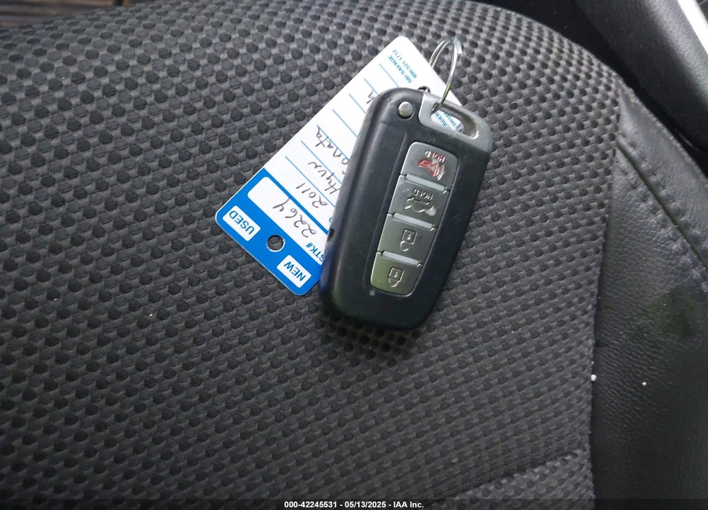 2011 HYUNDAI SONATA SE VIN: 5NPEC4AC7BH140999